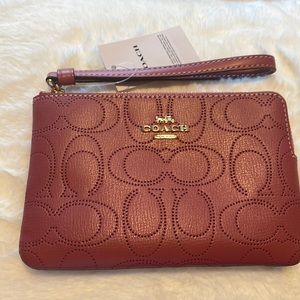 New Coach Corner Zip Wristlet Leather